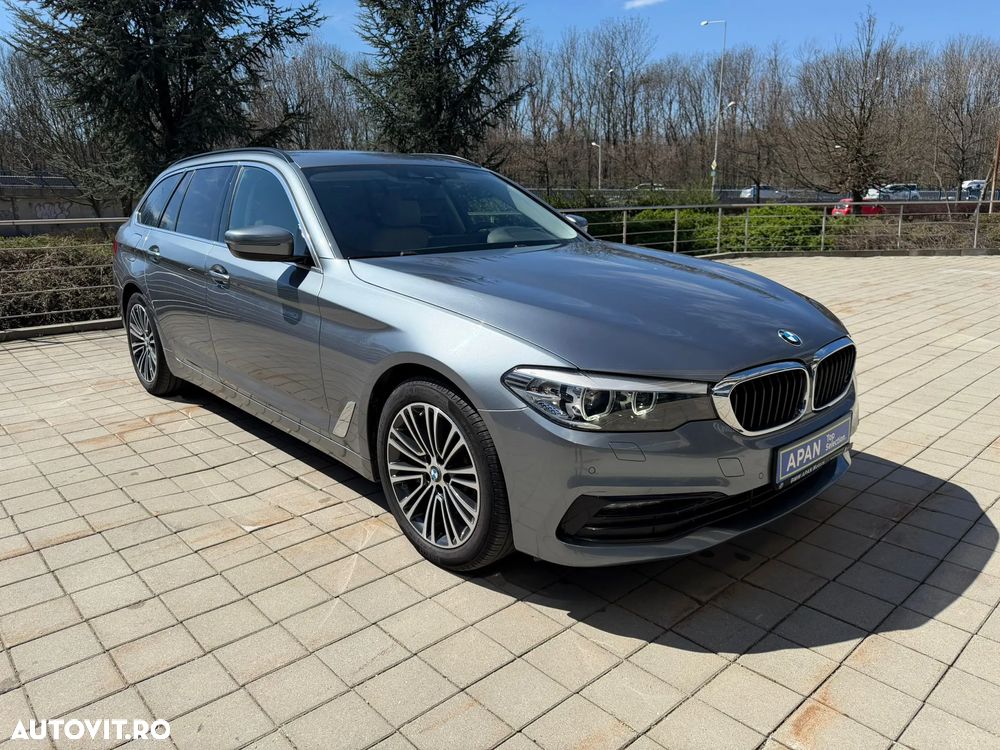 BMW Seria 5 530d xDrive AT - 25