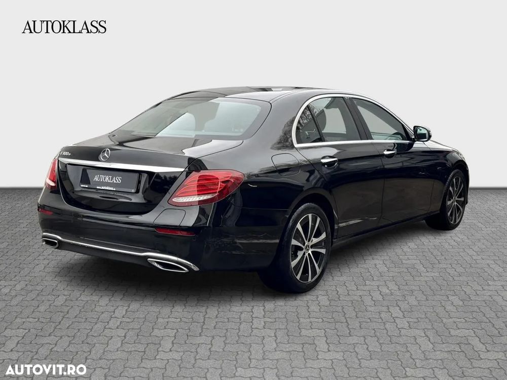 Mercedes-Benz E 300 Aut. - 5