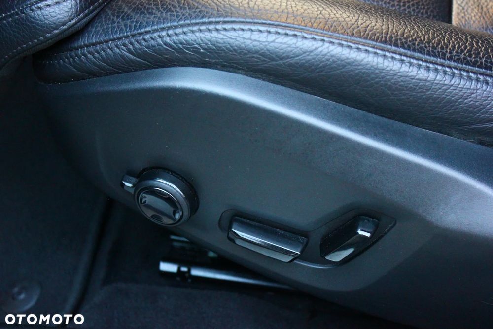 Volvo V60 B3 B DKG Inscription - 26