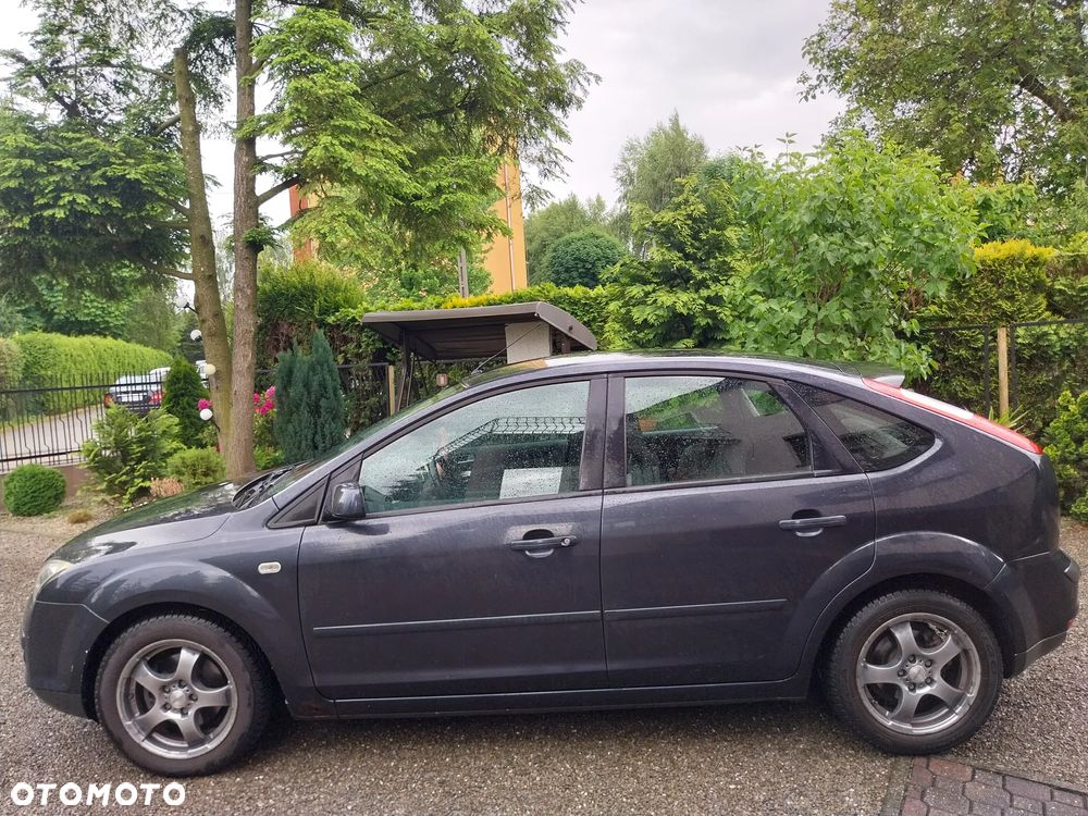 Ford Focus 1.6 16V Trend - 4