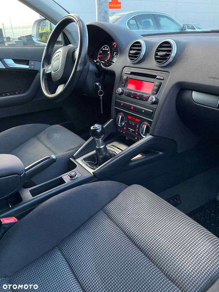 Audi A3 Sportback - 4