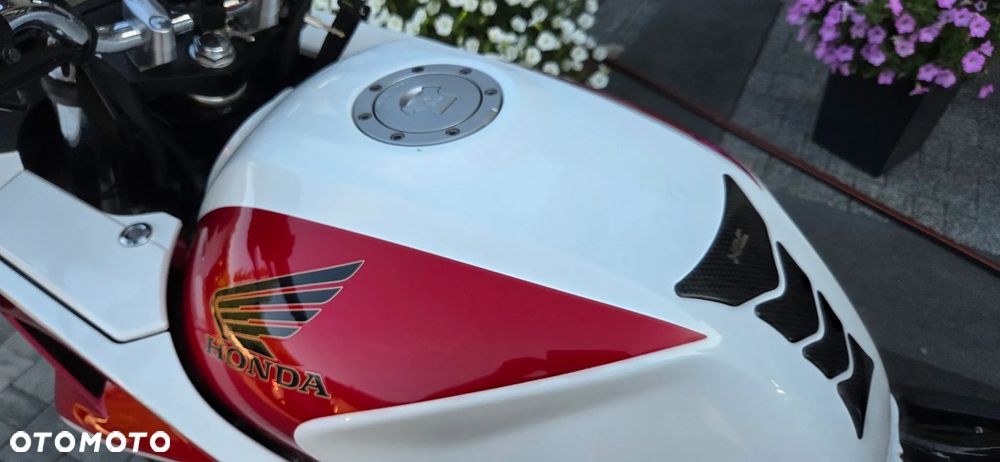 Honda CB - 20