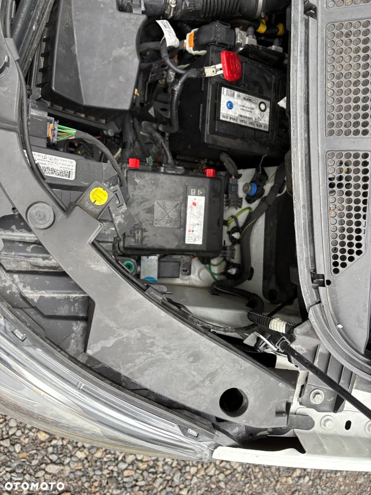 Opel Vivaro - 17