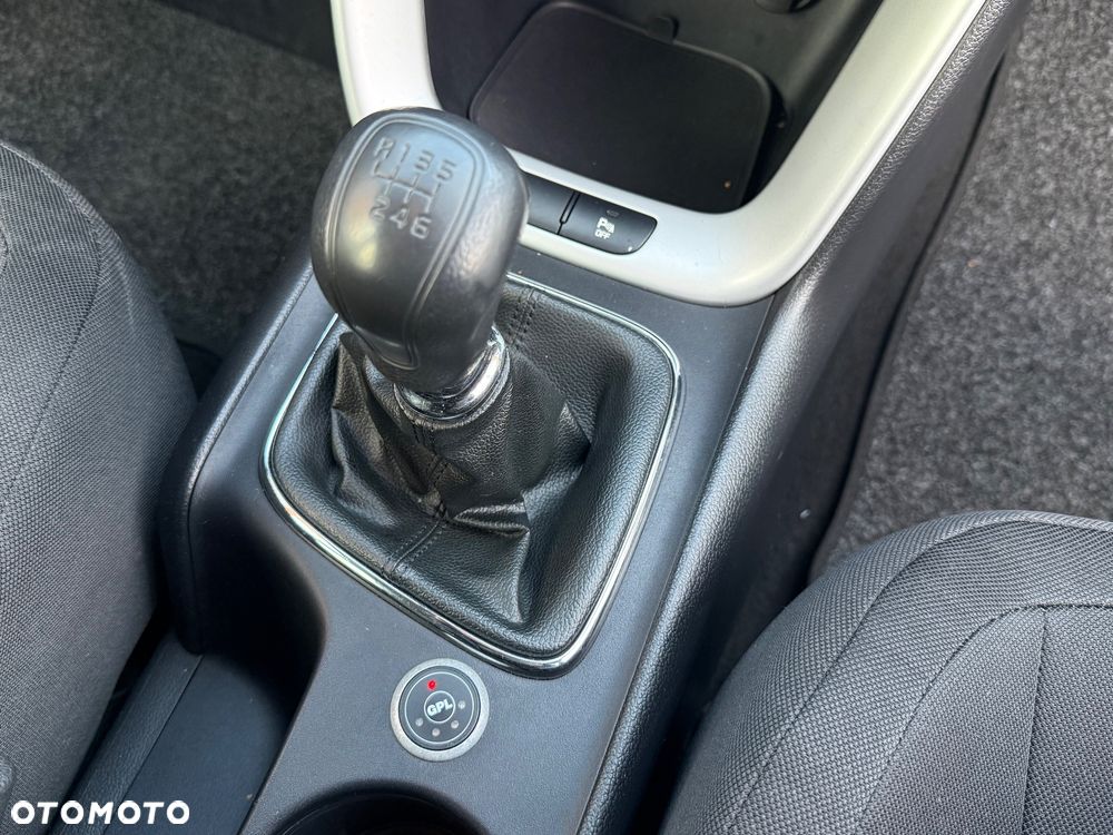 Kia Ceed - 15