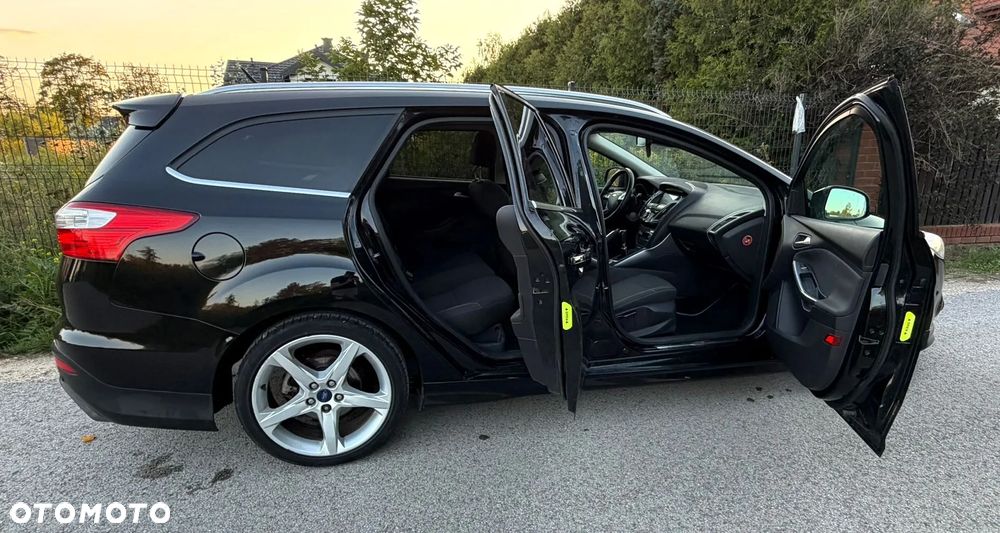 Ford Focus 1.6 EcoBoost Titanium - 17