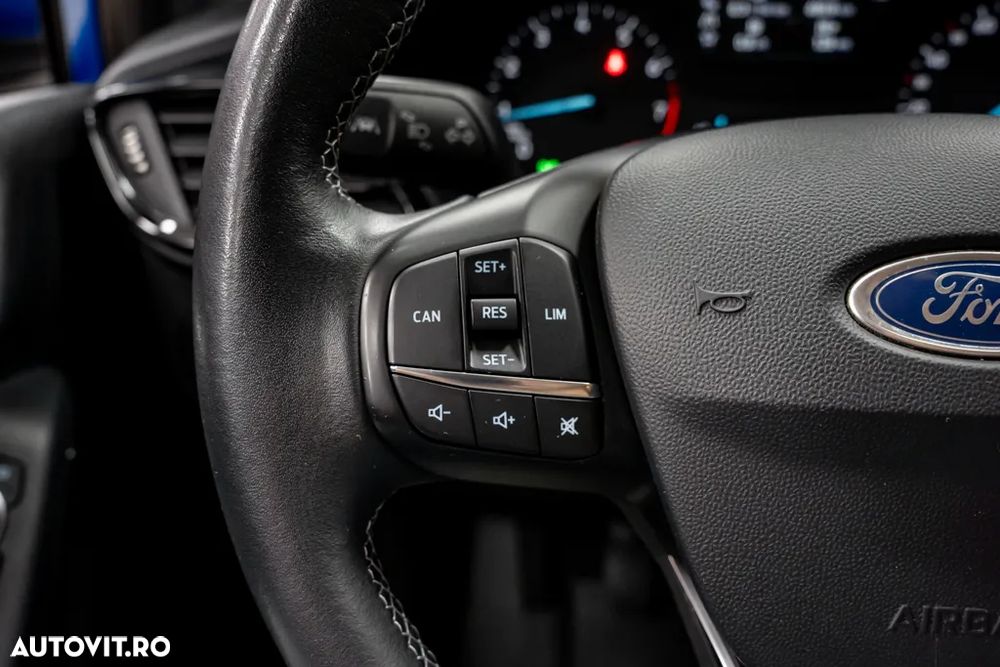 Ford Fiesta 1.1 Titanium - 36