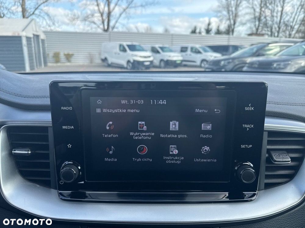 Kia Ceed 1.5 T-GDI M - 19