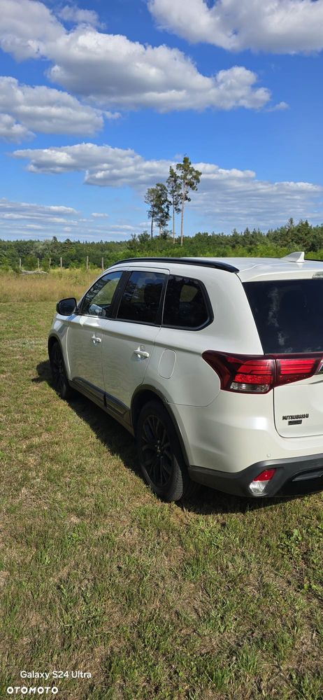 Mitsubishi Outlander - 4