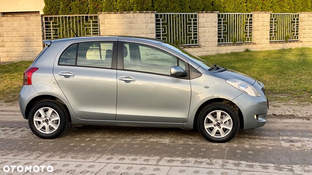 Toyota Yaris 1.4 D-4D Sol MM - 18