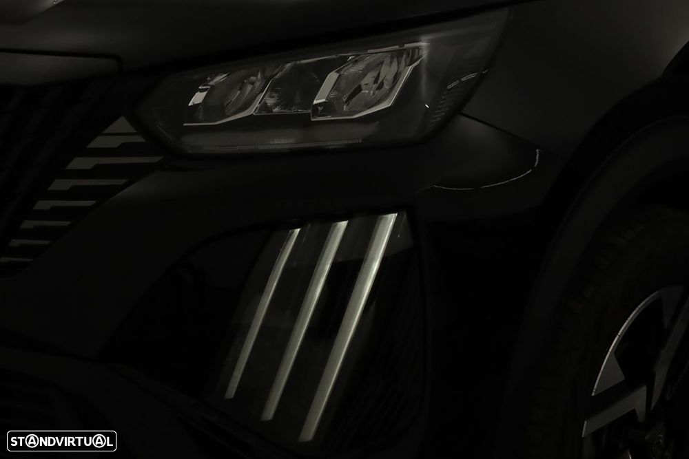 Peugeot 2008 1.2 PureTech Allure - 6