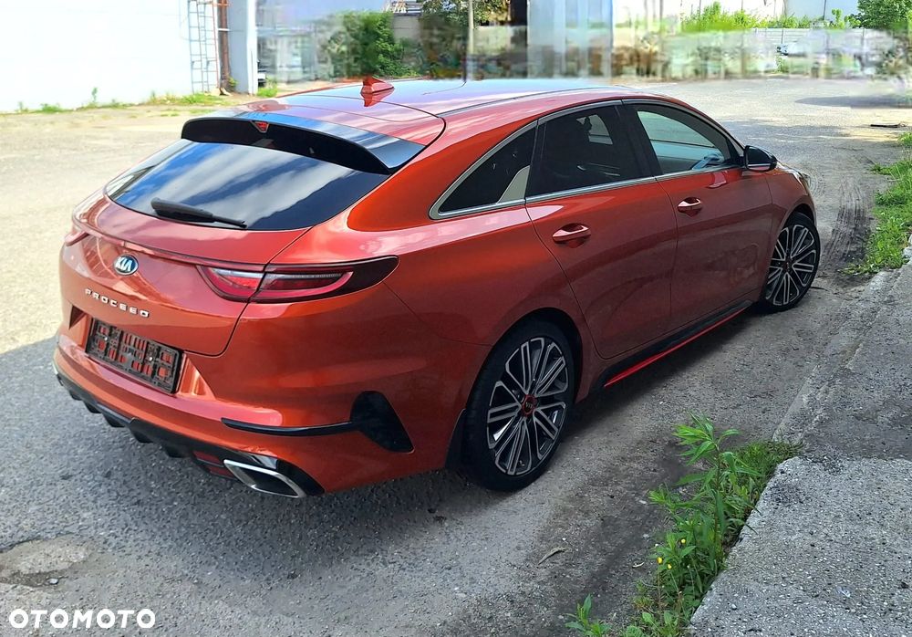 Kia ProCeed - 11