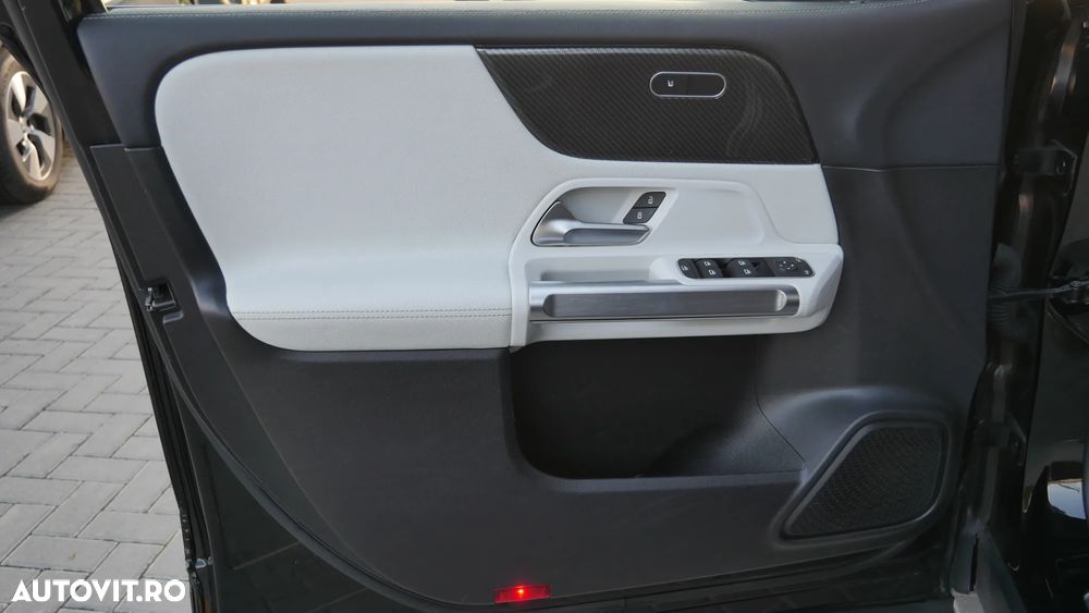 Mercedes-Benz GLB 200 d 4Matic 8G-DCT - 12