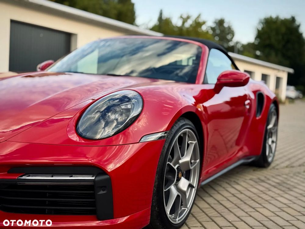 Porsche 911 Carrera Turbo S Cabrio - 10