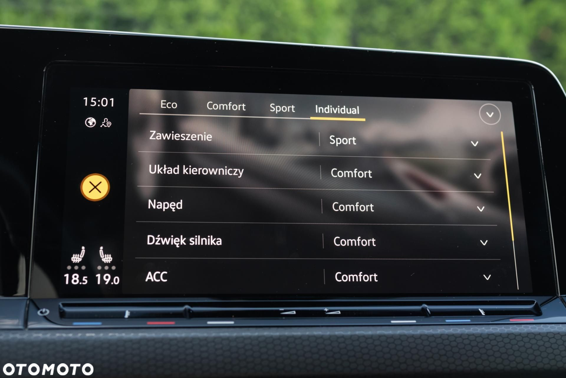 Volkswagen Golf - 22