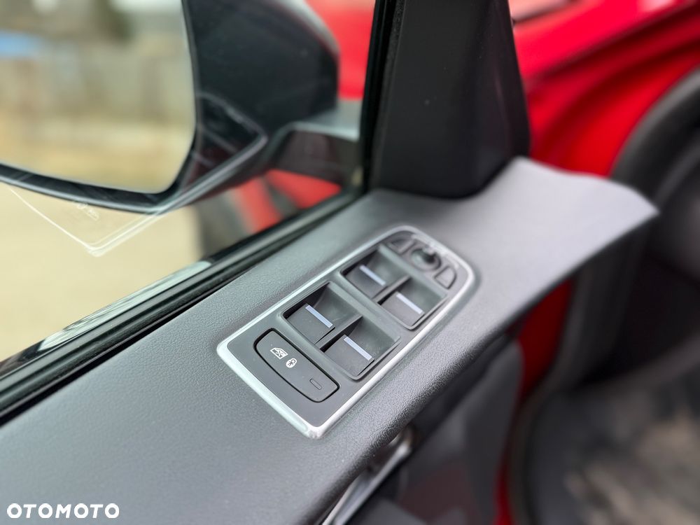 Jaguar F-Pace 3.0 V6 AWD R-Sport - 17