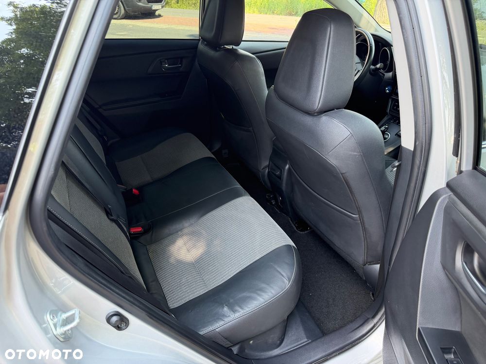 Toyota Auris Hybrid 135 Prestige - 7