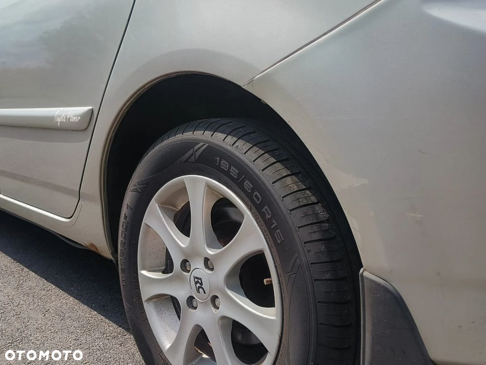 Toyota Corolla 1.4 D-4D - 21