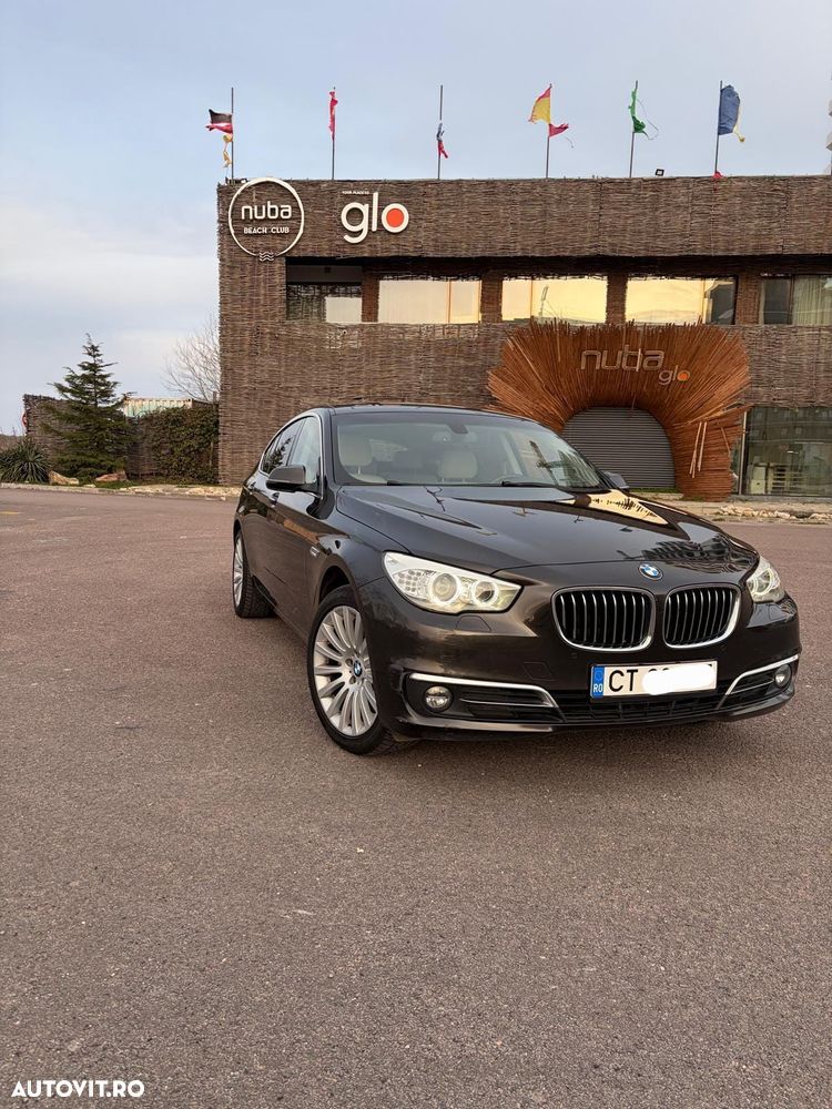 BMW Seria 5 520d Aut. Luxury Line - 2