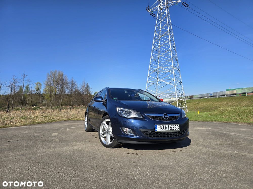Opel Astra 1.4 T Cosmo - 1