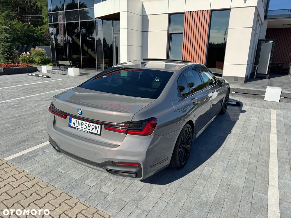BMW Seria 7 740d xDrive sport - 32