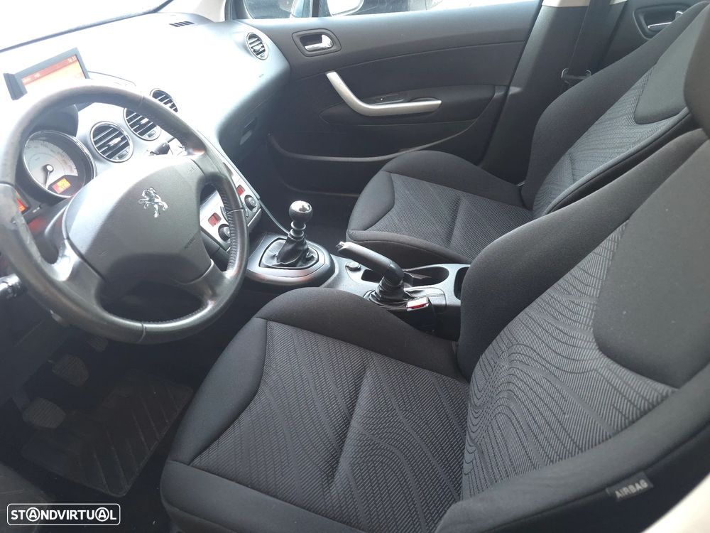 Peugeot 308 SW 1.6 HDi Executive CVM6 - 19