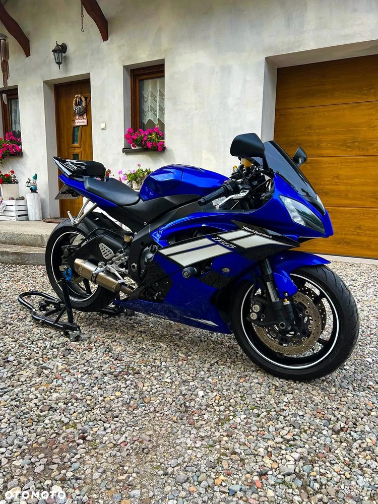 Yamaha R6 - 2