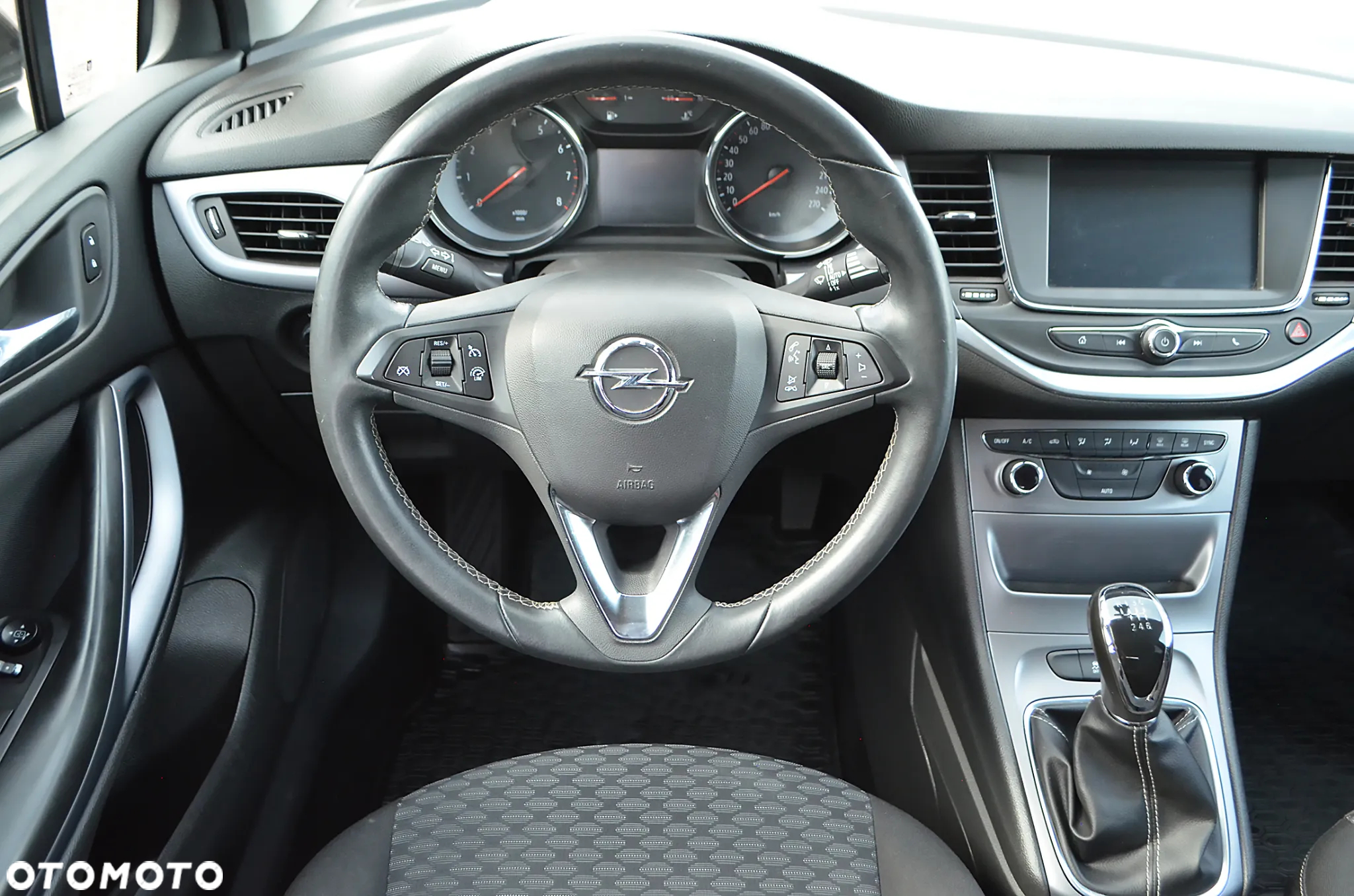 Opel Astra V 1.4 T Dynamic - 17