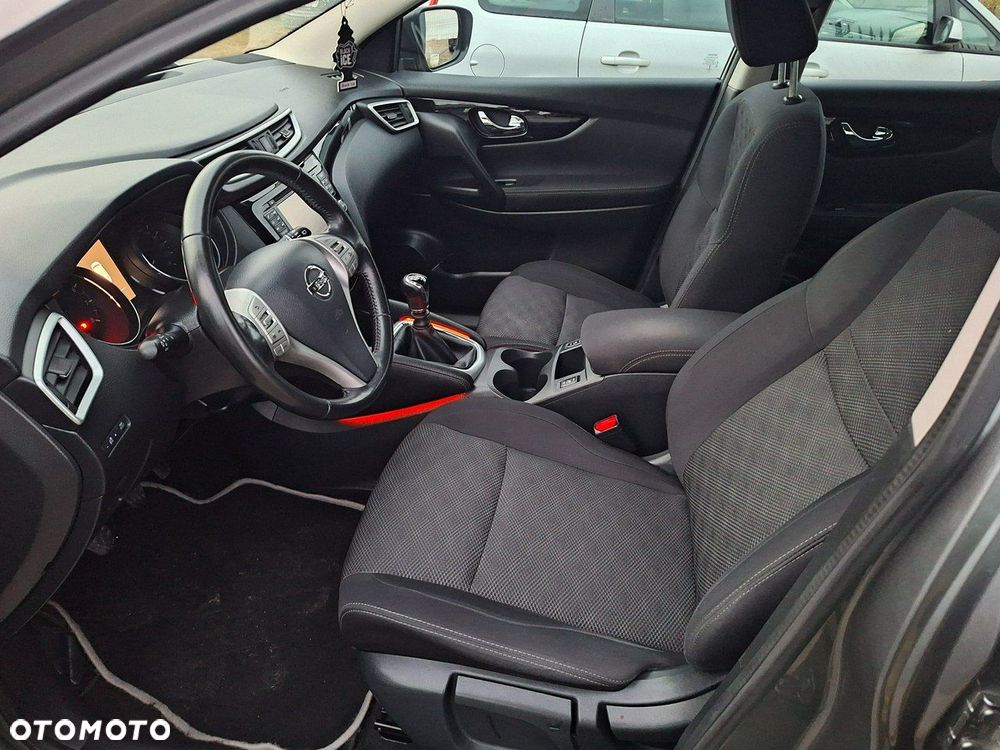 Nissan Qashqai - 10