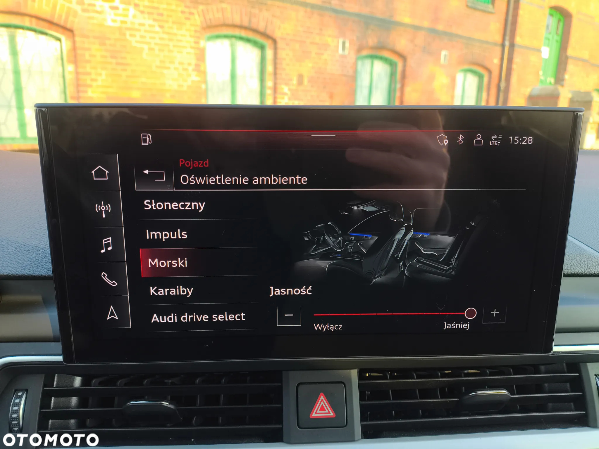 Audi A4 40 TFSI S tronic - 25