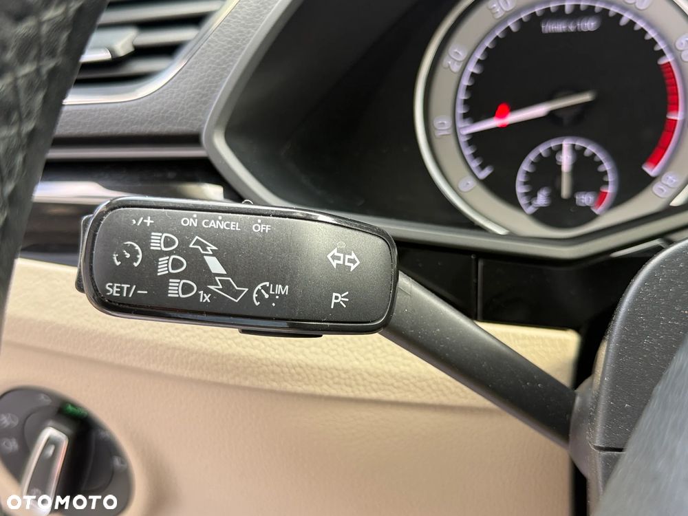 Skoda Superb 2.0 TSI 4x4 L&K DSG - 23