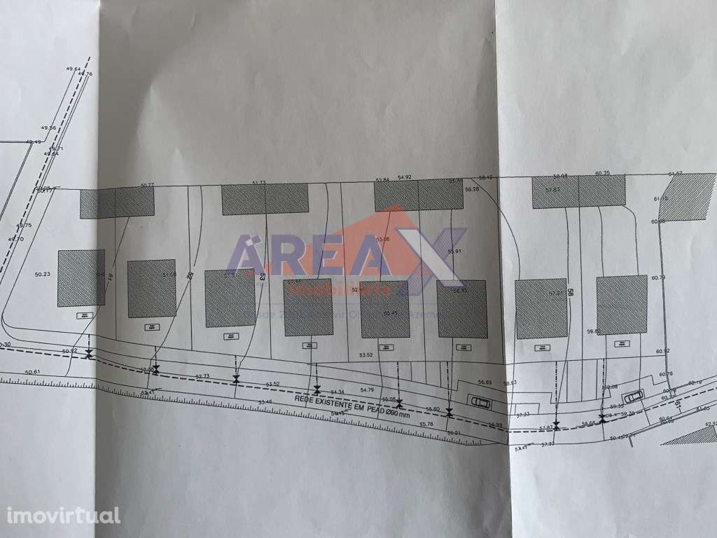 Lotes de terreno, para construção de moradias isoladas. Áreas entre... - Grande imagem: 5/5
