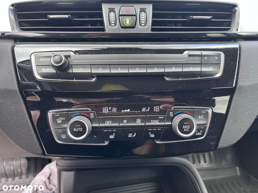 BMW X1 sDrive18d - 13