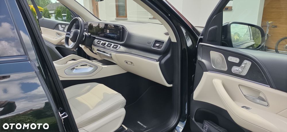 Mercedes-Benz GLS - 26