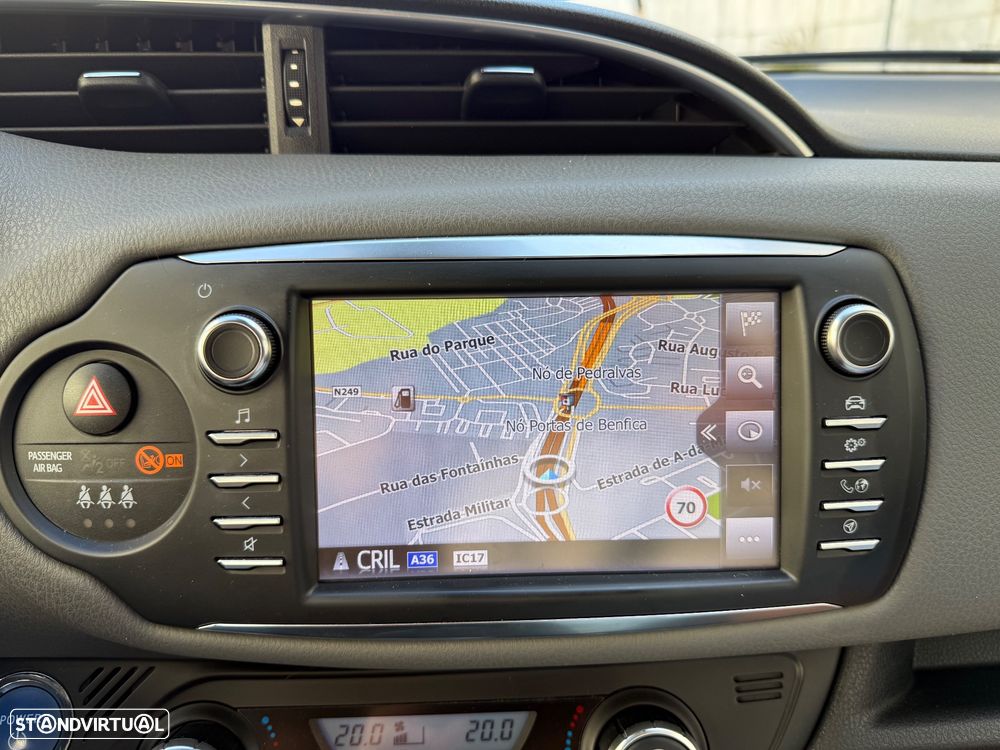 Toyota Yaris 1.5 HSD Comfort+P.Style - 25