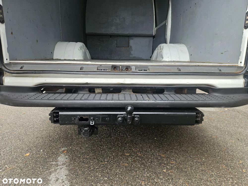 Iveco Daily BLIŹNIAKI Hak 3,5 tony - 24