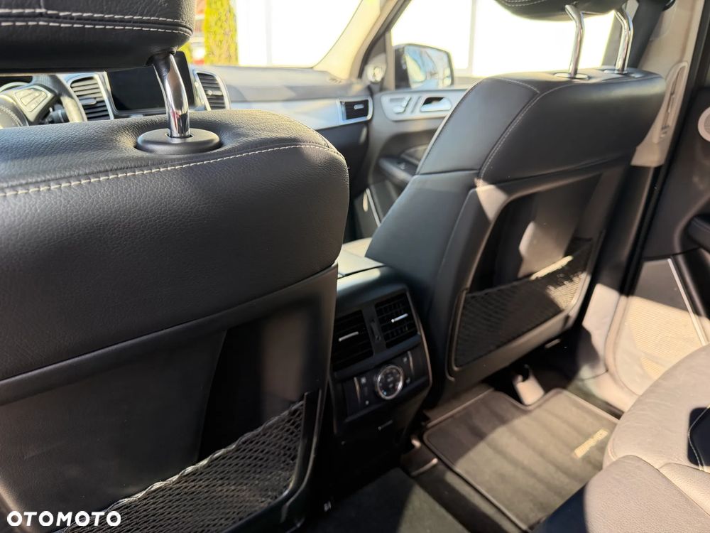Mercedes-Benz GLS 350 d 4-Matic - 15