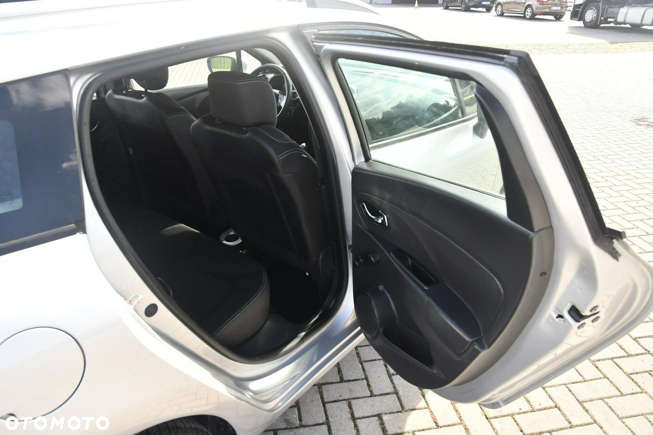 Renault Clio - 19