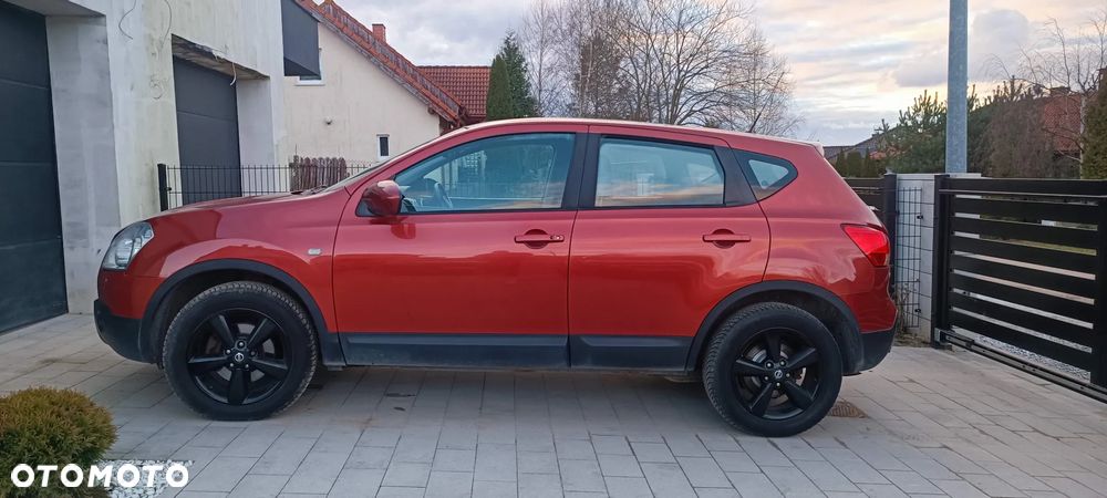 Nissan Qashqai 2.0 dCi 4x4 Tekna - 3