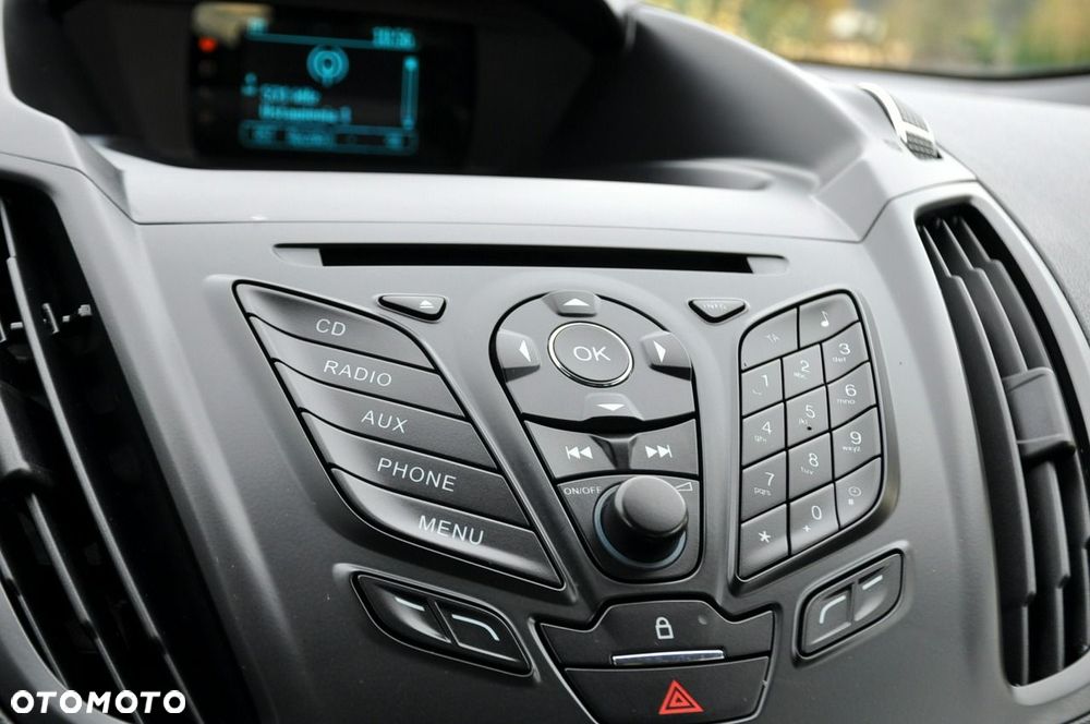 Ford Kuga - 31