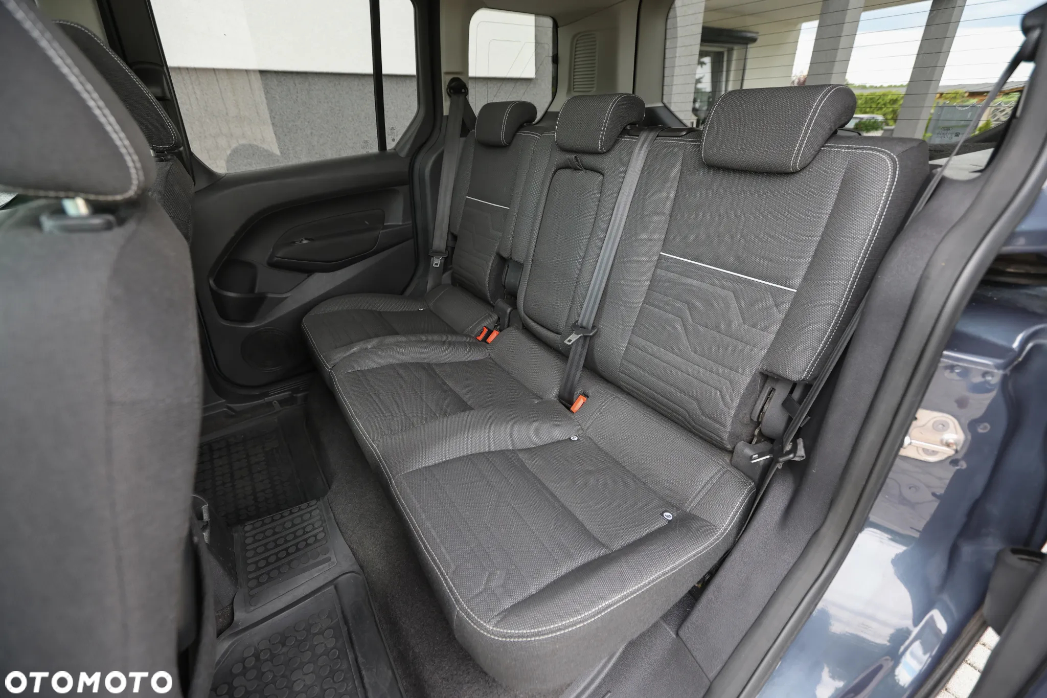 Ford Tourneo Connect - 22