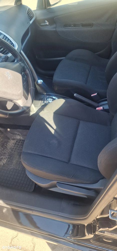 Peugeot 207 120 VTi Automatik Premium - 11