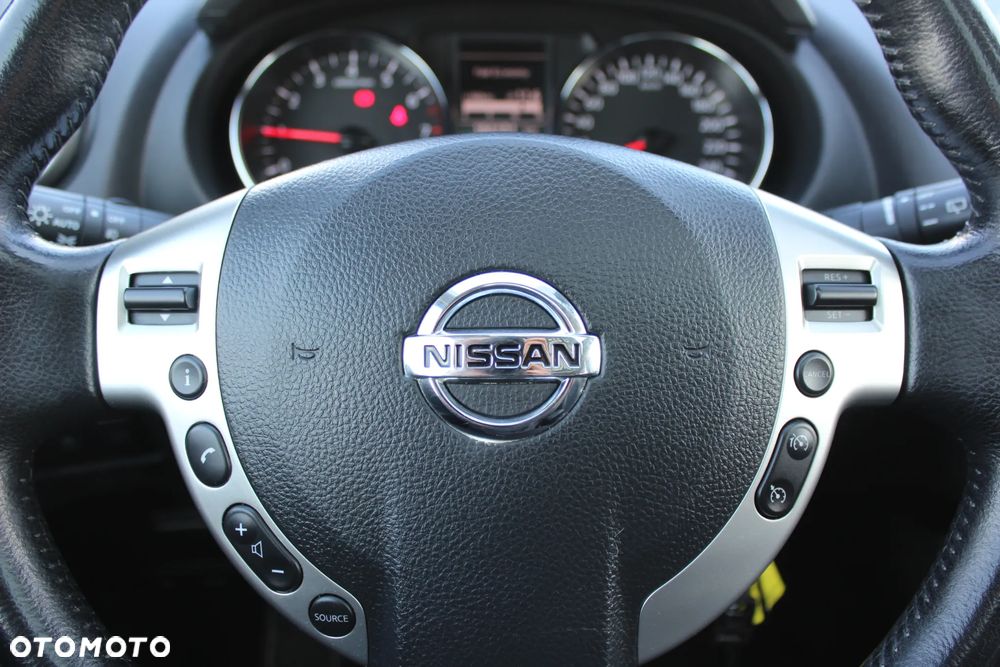 Nissan Qashqai 1.6 visia - 17