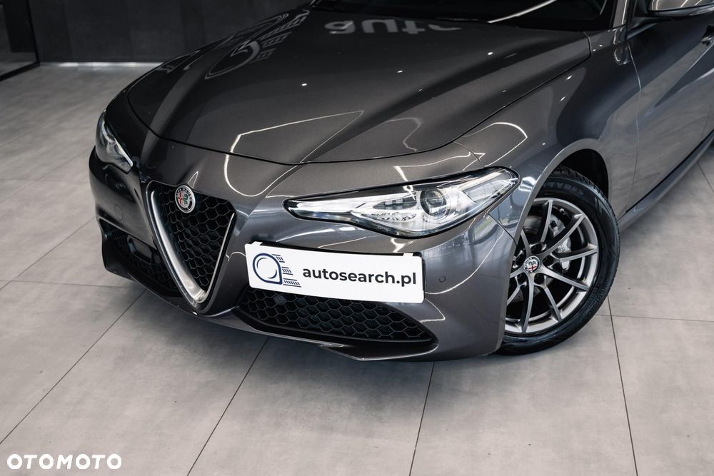 Alfa Romeo Giulia 2.0 Turbo - 39