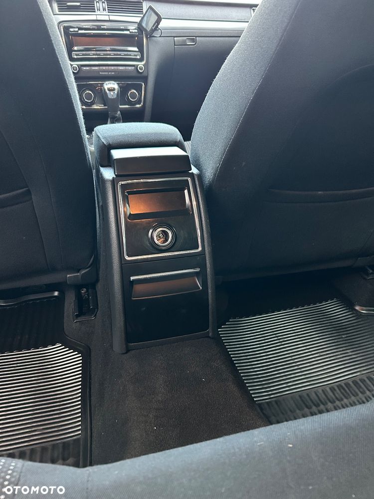 Skoda Superb 1.9 TDI Elegance - 21