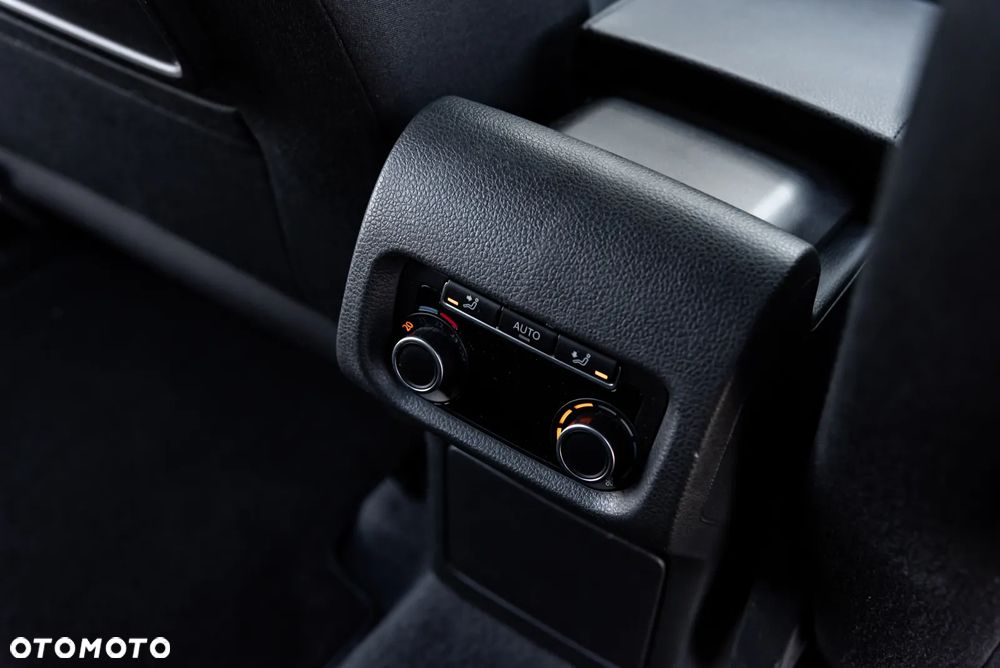Seat Alhambra 2.0 TDI Ecomotive Reference - 26