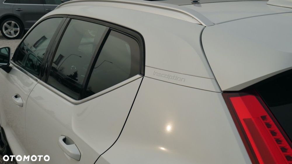 Volvo XC 40 - 25