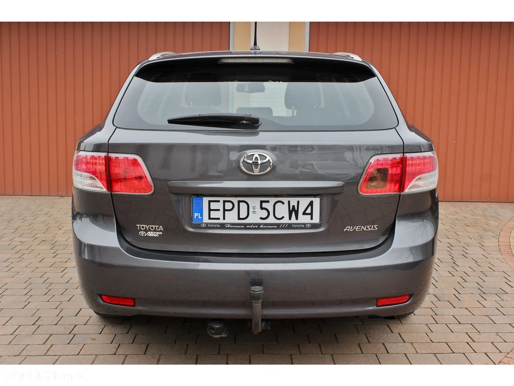 Toyota Avensis 1.8 Premium EU5 MS - 15
