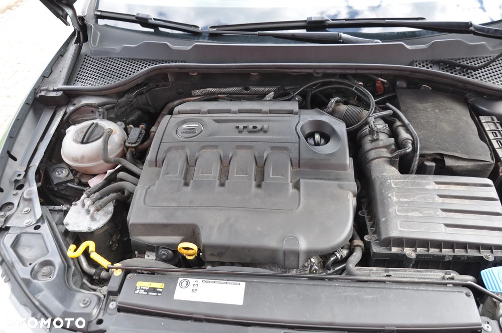 Seat Leon Sportstourer 2.0 TDI DPF DSG FR - 26