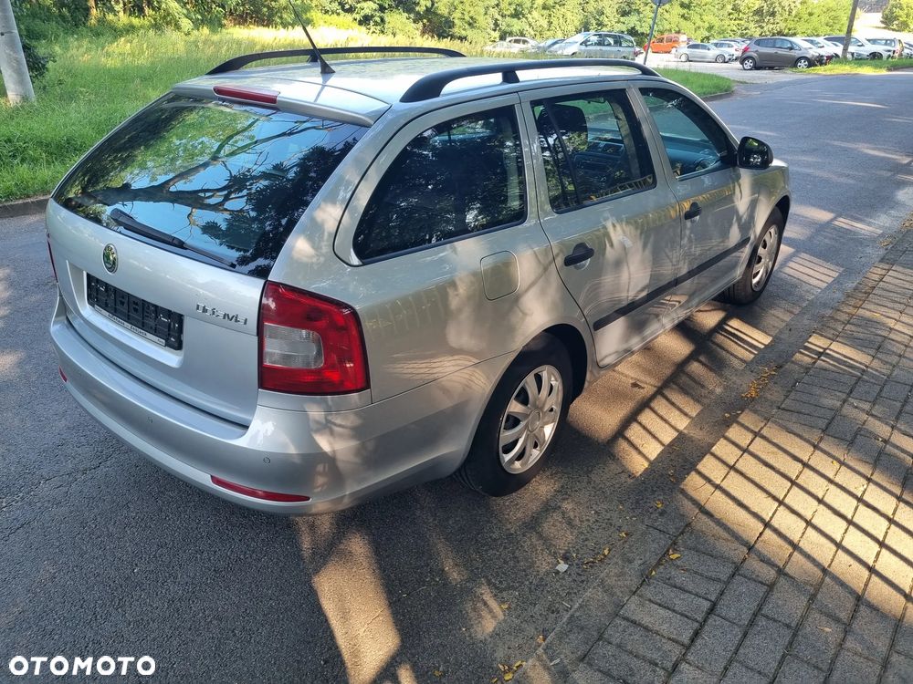 Skoda Octavia 1.6 Combi Classic - 3