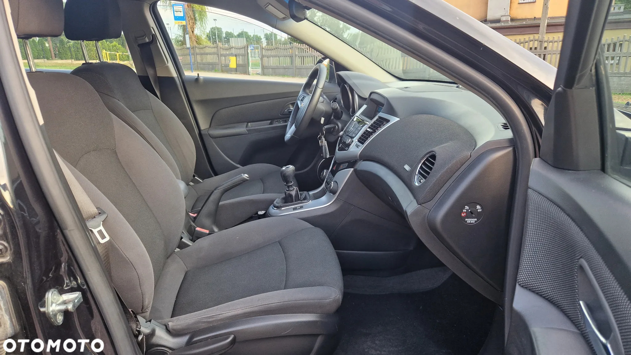 Chevrolet Cruze 1.6 LT - 10